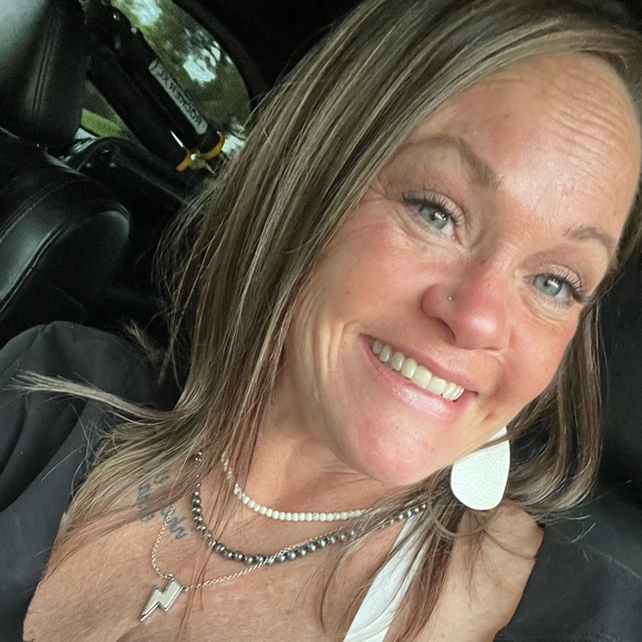 angiebault